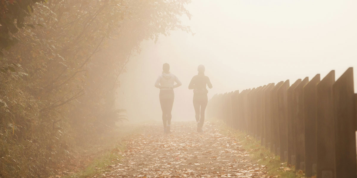 ともに走る二人のイメージ