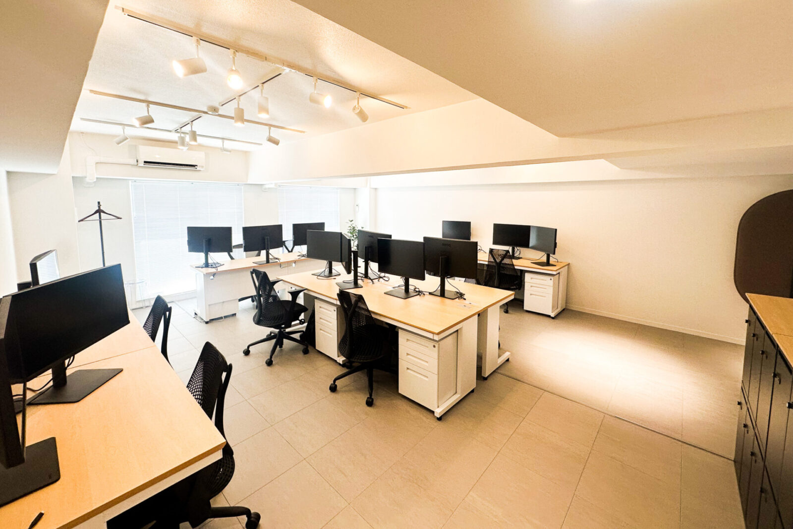 【コラム】オフィスの移転が完了！デザイン会社が小さなオフィスでこだわったポイント